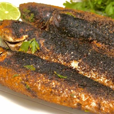 Grilled mullet with bran, belly closed