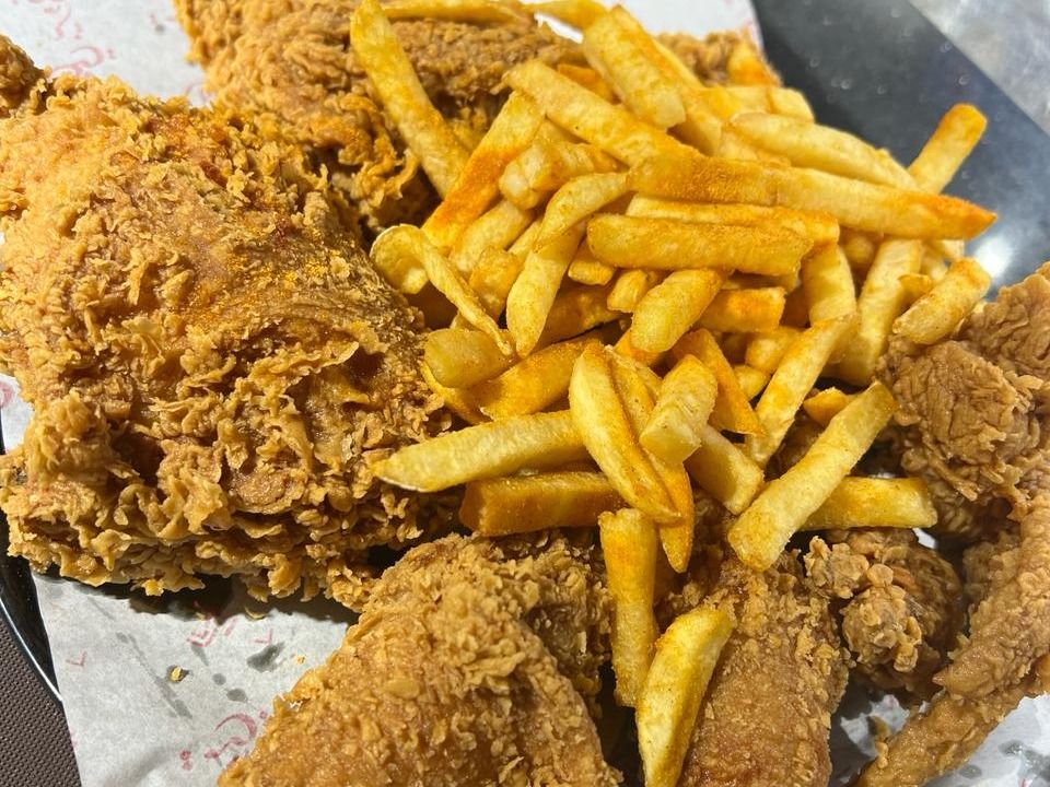 Broasted Chicken Whole 8 pieces