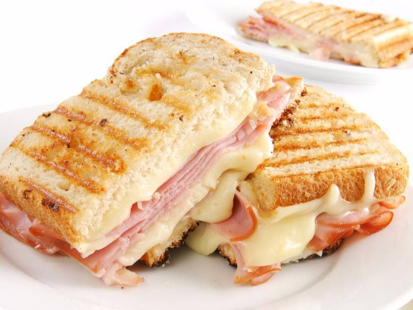Toast Cheese And Basterma