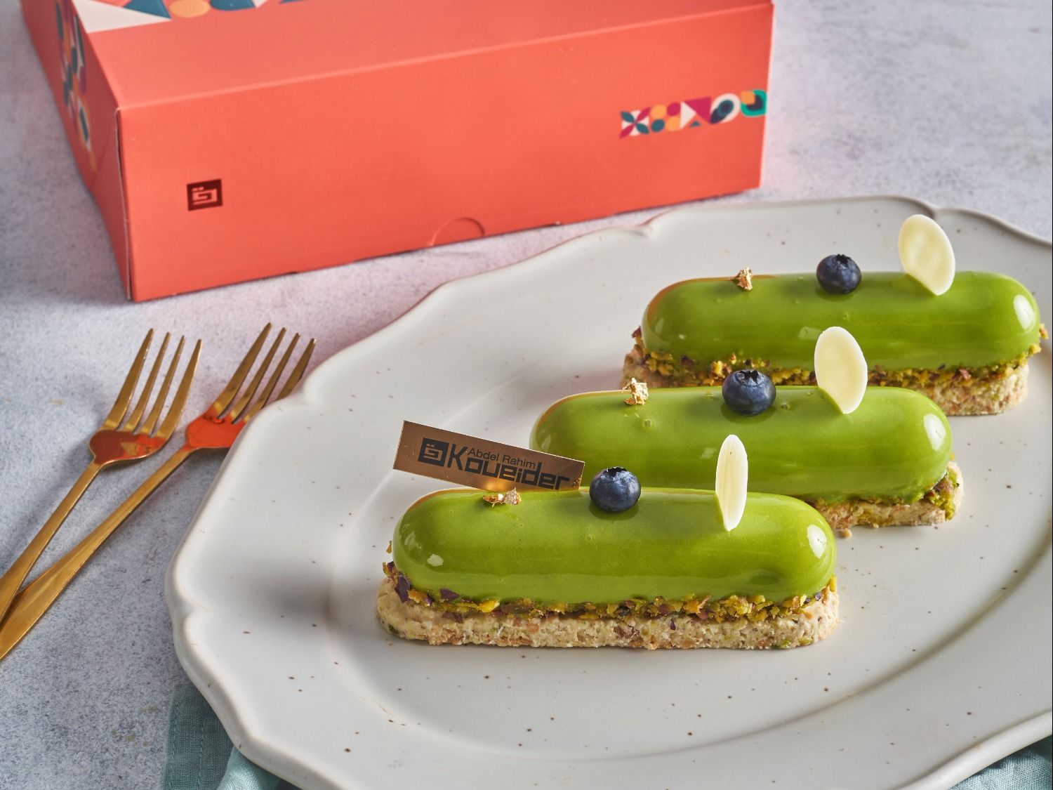 Mousse Pistachio And Strawberry