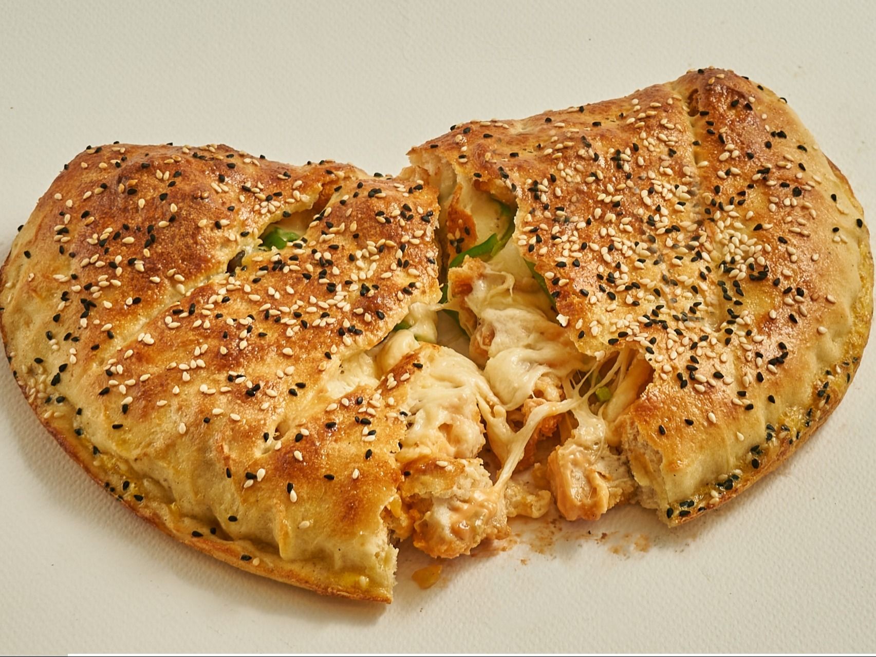 Italian crispy chicken hawawshi
