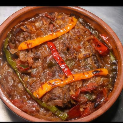 Oxtail With Onions
