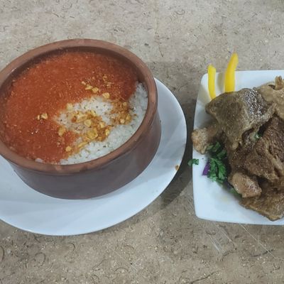 Fatteh Dish With Meat