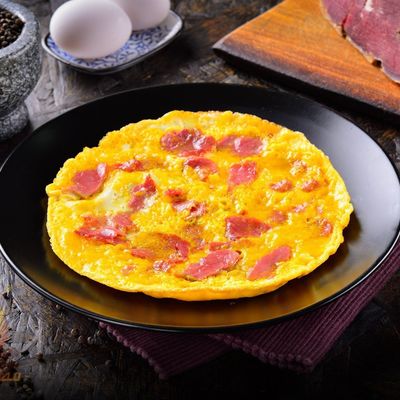 Pastrami Omelette Plate
