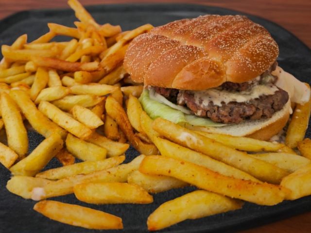 Double Smash Burger With Potato Fries