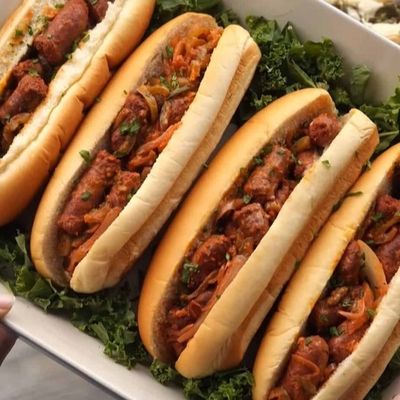 Oriental sausage sandwich