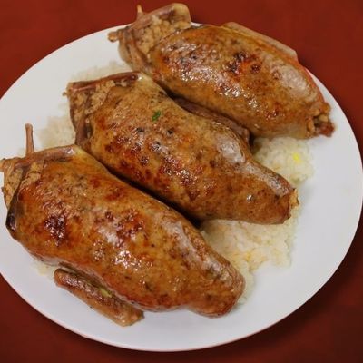 Pigeon stuffed with rice