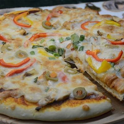 Italian Mixed Chicken Pizza