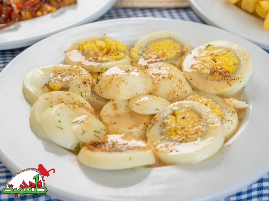 Sliced Boiled Eggs With Sesame Paste