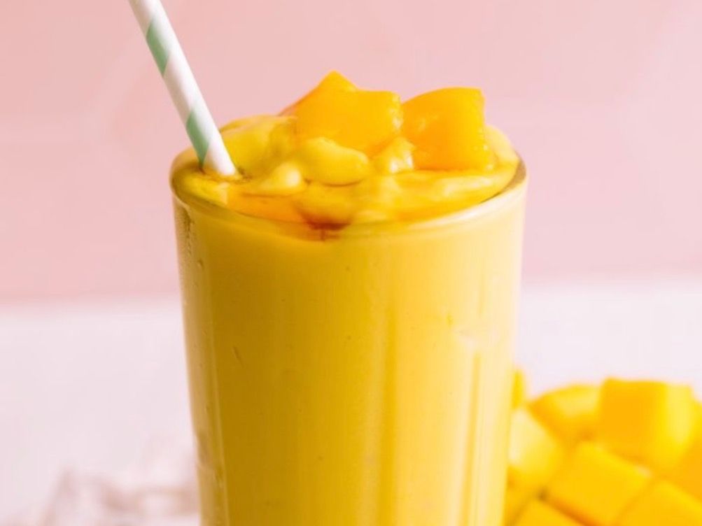 mango smoothie