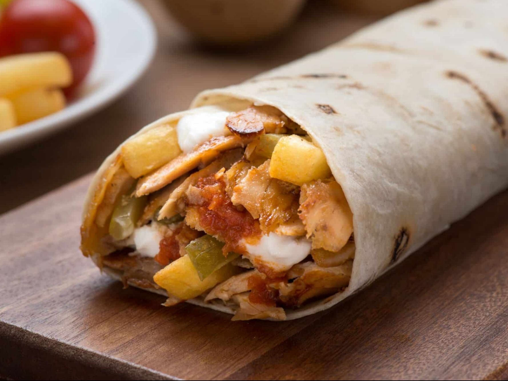 Shish Tawook Sandwich With Syrian Bread