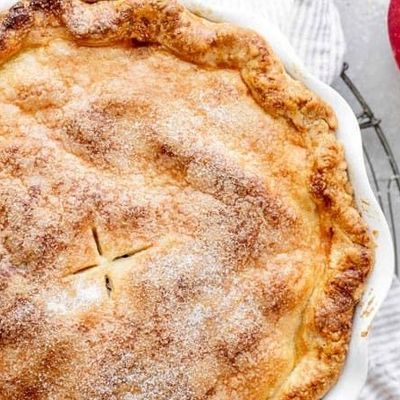 Apple and cinnamon pie