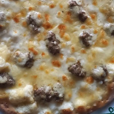 Kiri Manoushe With Sausage
