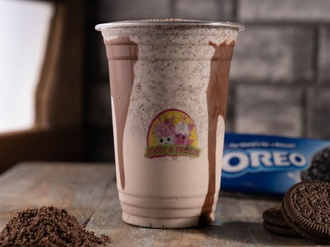 Oreo Milkshake Large