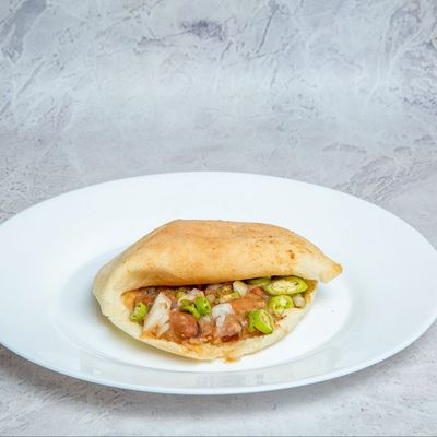 سندويتش فول بزيت الزيتون