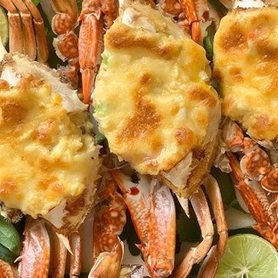 سلطعون بدون عظم مع جبنة موزاريلا