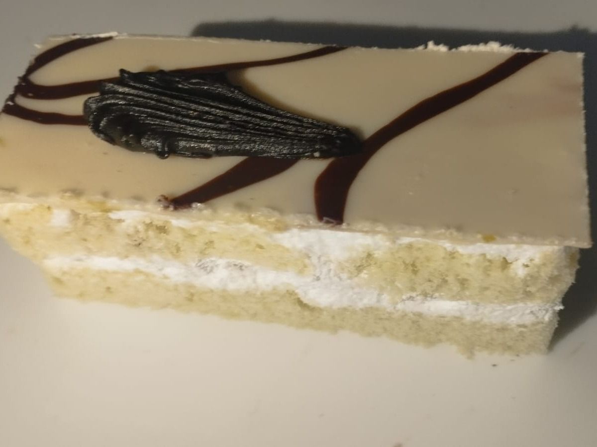 A Dozen Original Gateau