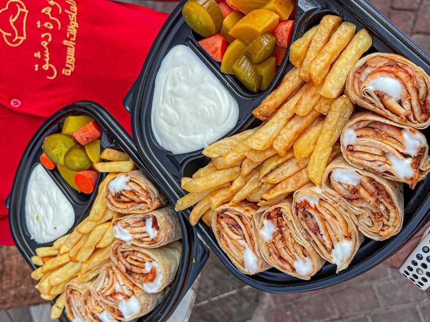 2 XArabian Chicken Shawarma Meal With Garlic Dip And Pickles