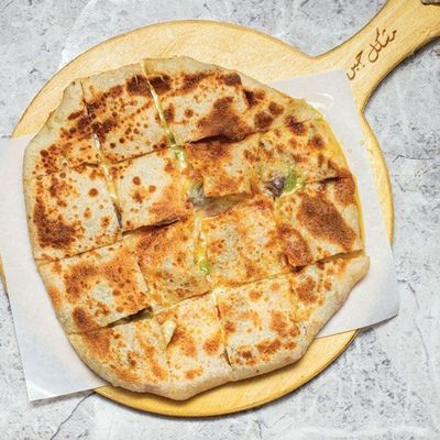 Mix cheese sausage pie