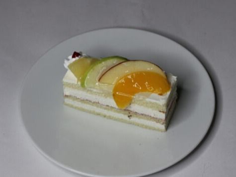 Fruit gateau