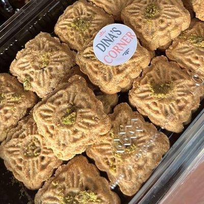 Maamoul With Oatmeal And Walnuts