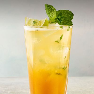 Passionfruit mojito