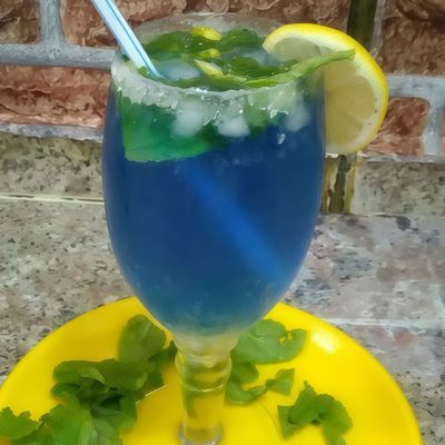 Mojito Blue Croissant