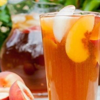Iced peach tea