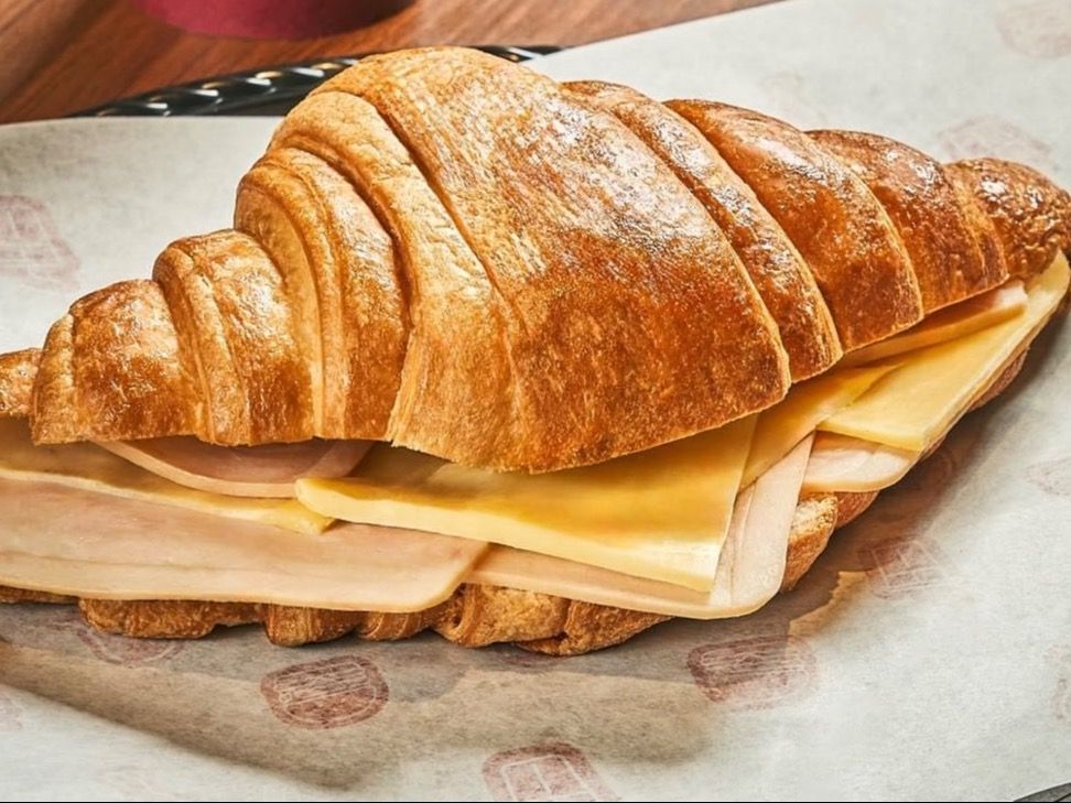 Cheddar Croissant