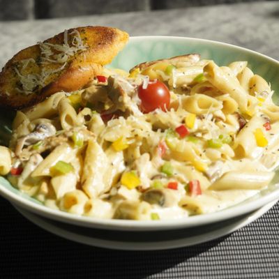 Fettuccine Alfredo