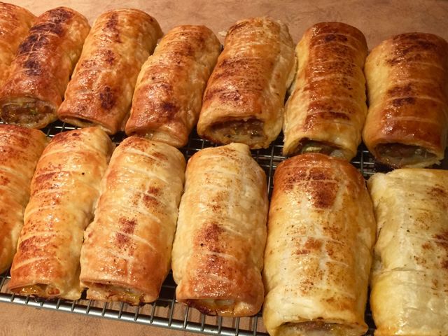 Oriental Sausage Pie Roll