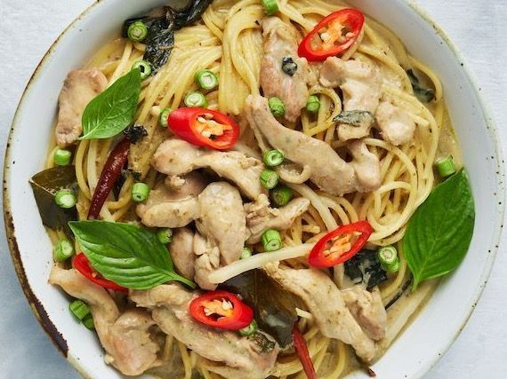70. Spaghetti Gang Keaw Wan (Chicken)