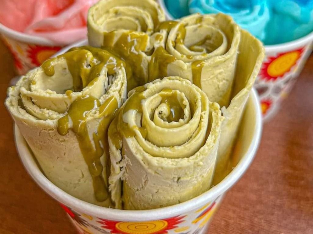 Pistachio Ice Roll (3 Rolls)