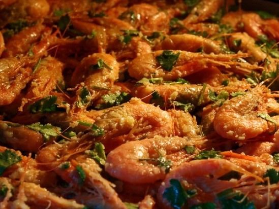 Tray Shrimp With Tomato Sauce