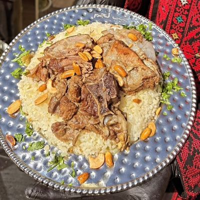 Ghazwya Shambri Meat fatteh