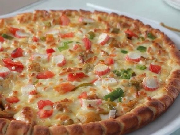 Smoked Salmon With Caviar Pizza