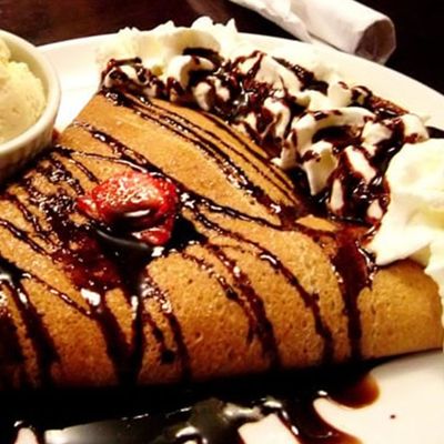 كريب شوكولاتة ومكسرات