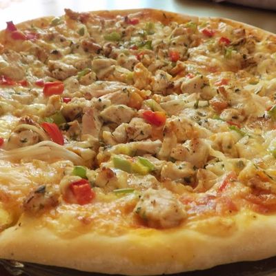 Shish Tawook Pizza