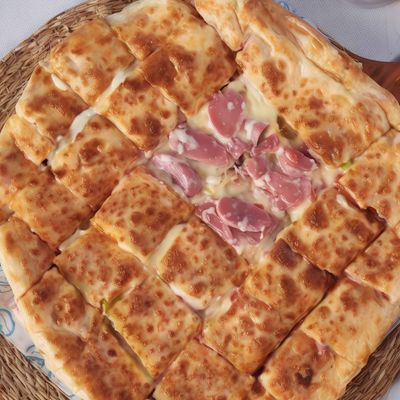 فطيرة السجق