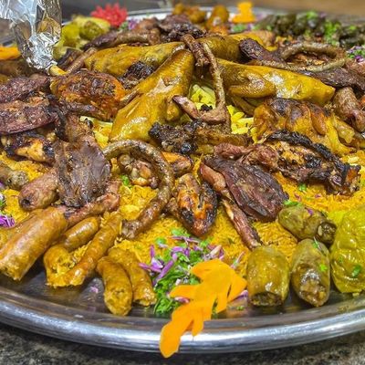 El Akeel Tray