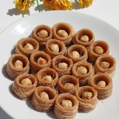 Hazelnut Aswar Konafa