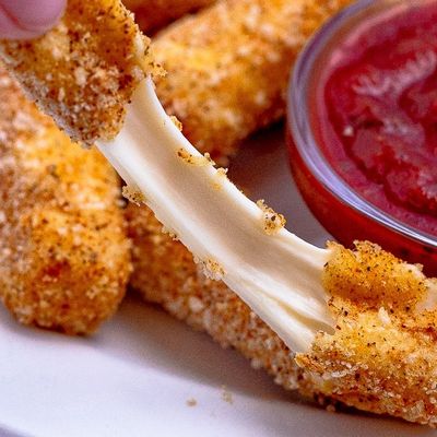 Fried cheese slices