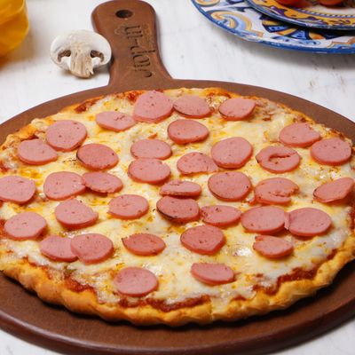 Hot dog pizza