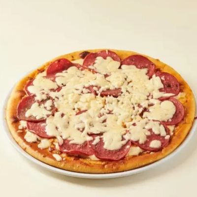 Salami Pizza
