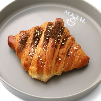 Zaatar & Cream Cheese Croissant
