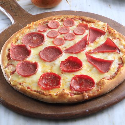 Mix meat pizza