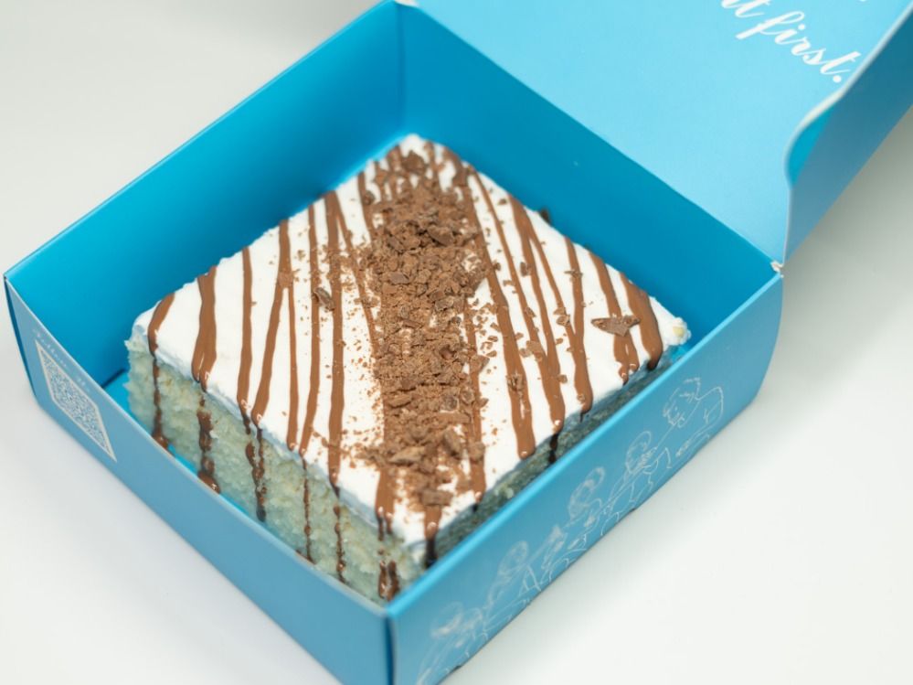 Milk chocolate tres leches