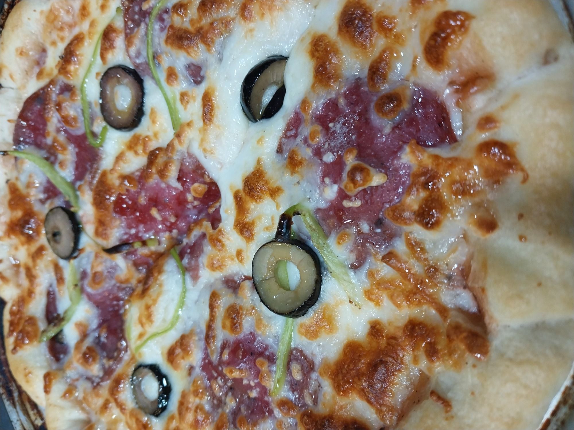 Salami Pizza