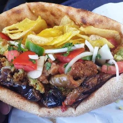 Fatafeet dynamite Sandwich