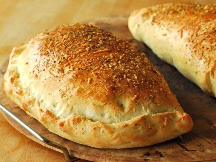 Chicken Mashroum Calzoni